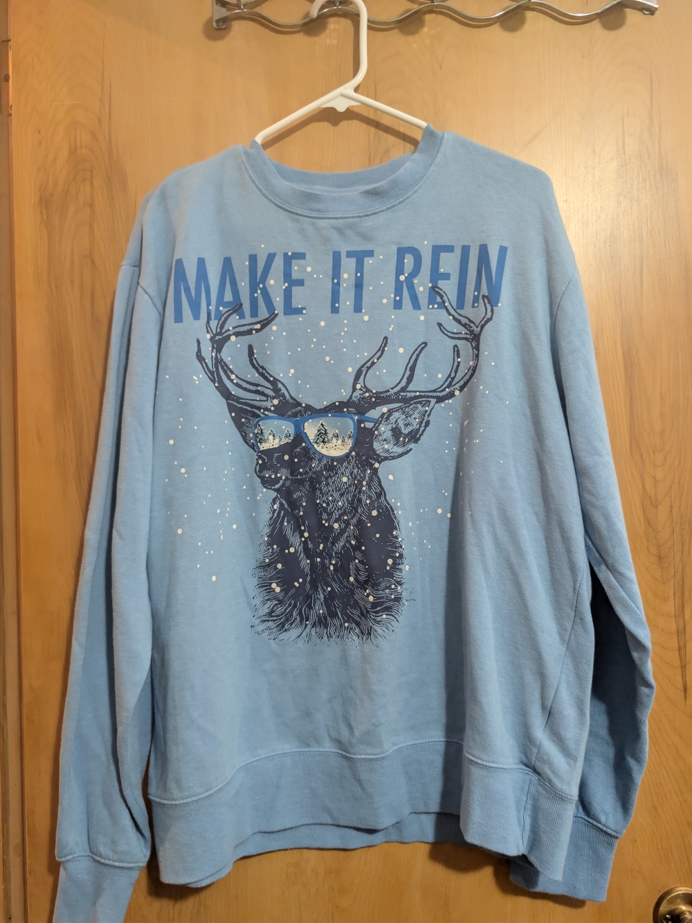 Mad Engine "Make It Rein" Reindeer Crewneck Sweatshirt - Light Blue, Size Large
